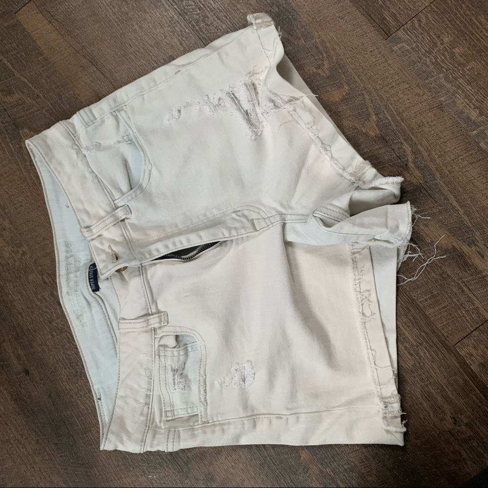 AE super stretch white washed Jean shorts